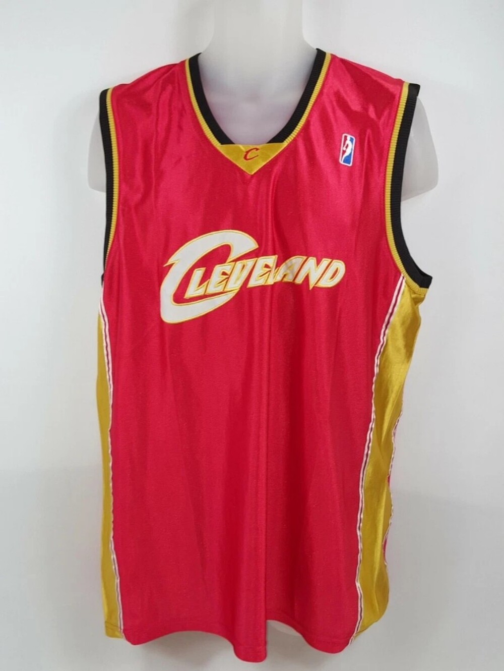 Cleveland Cavaliers Jersey Vintage NBA Basketball Red Shirt Sewn Mens size XL
